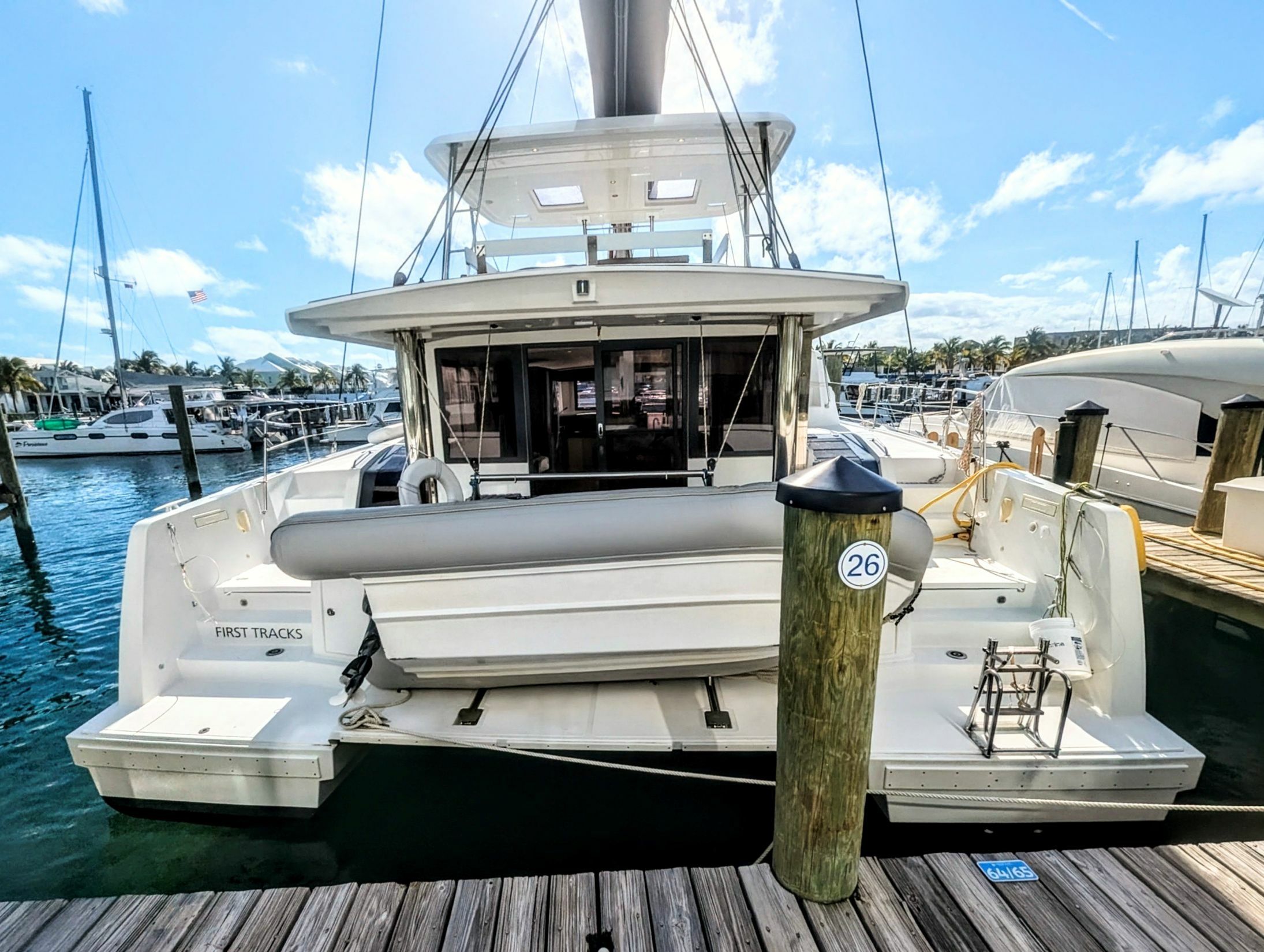 Bali 4.8 | First Tracks