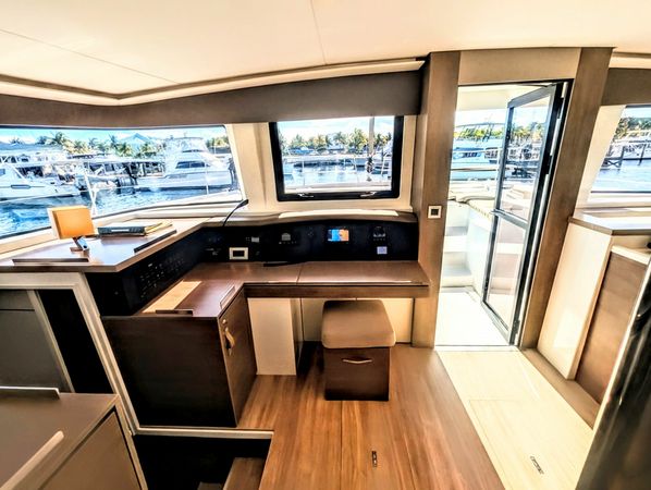 Bali 4.8 | First Tracks