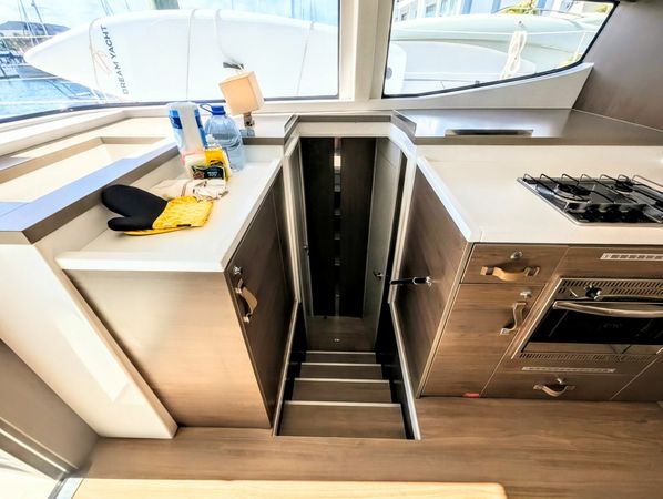 Bali 4.8 | First Tracks