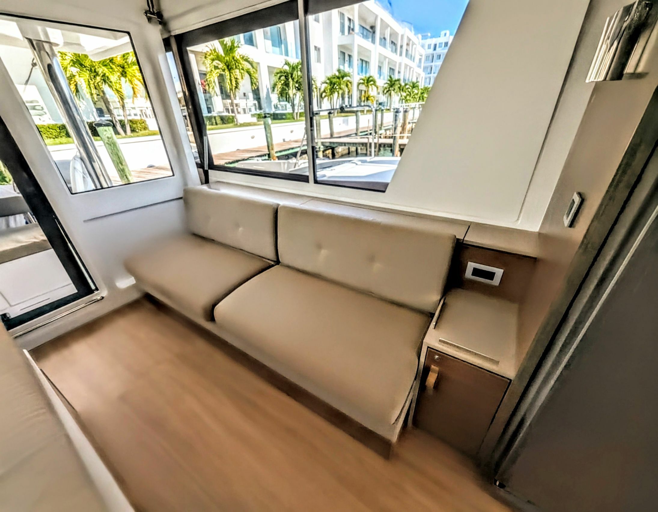 Bali 4.8 | First Tracks