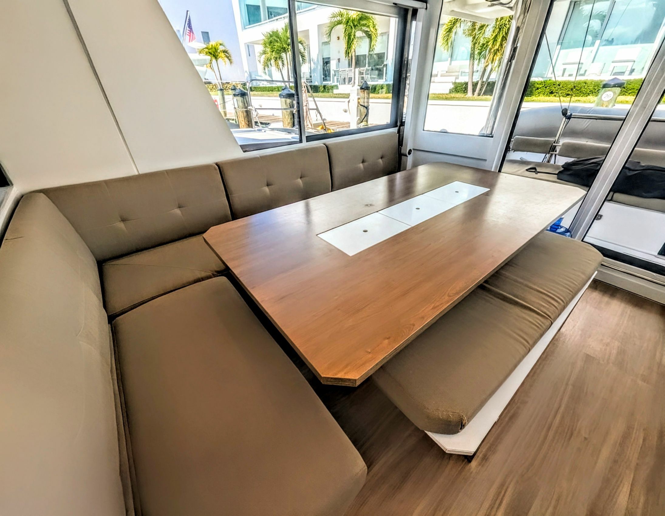 Bali 4.8 | First Tracks