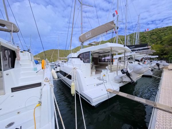 Bali Catspace | Zephyr