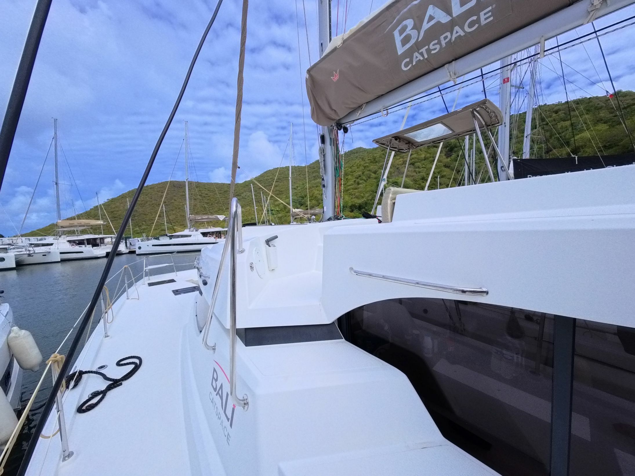 Bali Catspace | Zephyr