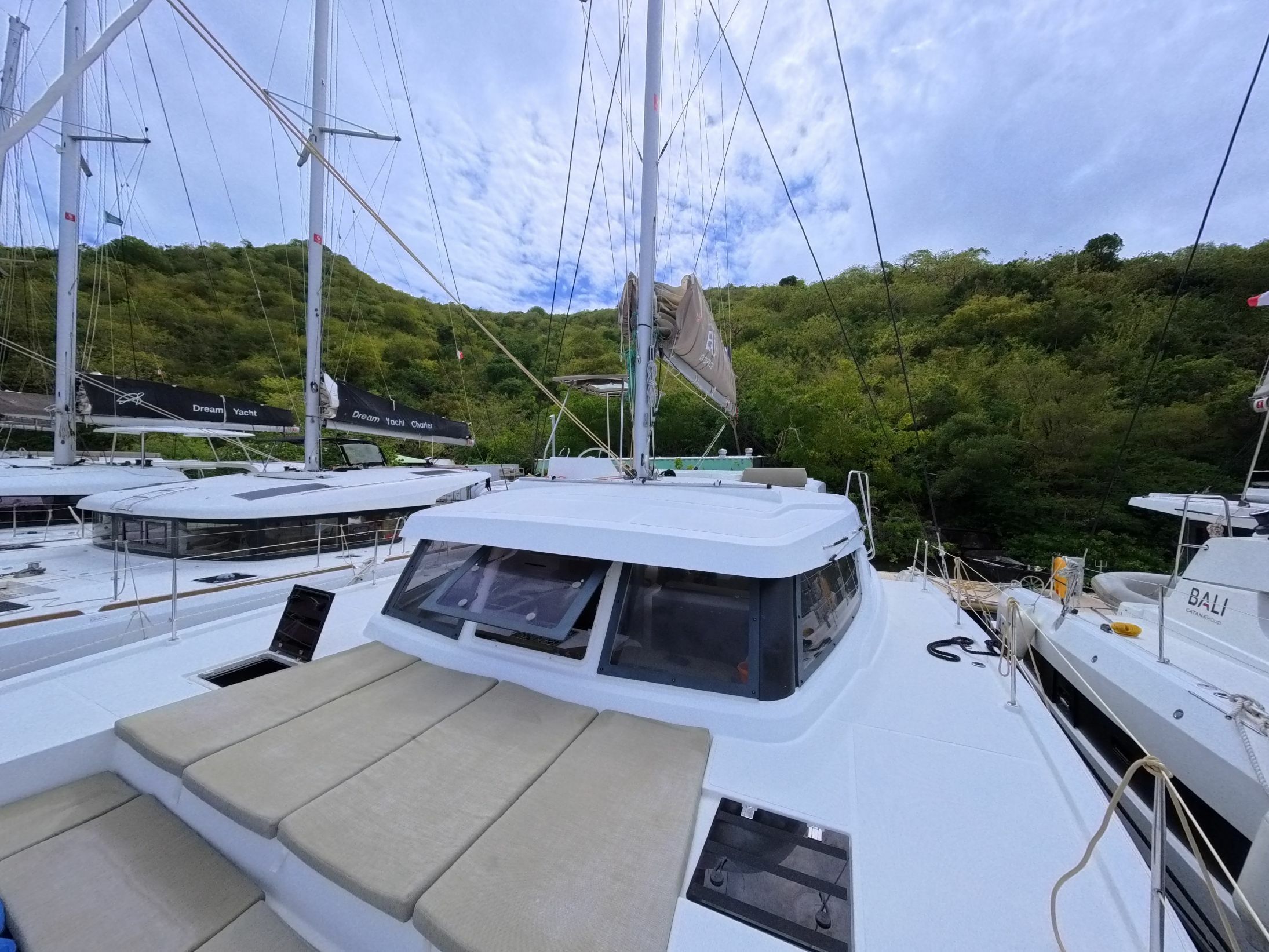 Bali Catspace | Zephyr