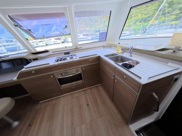 Bali Catspace | Zephyr