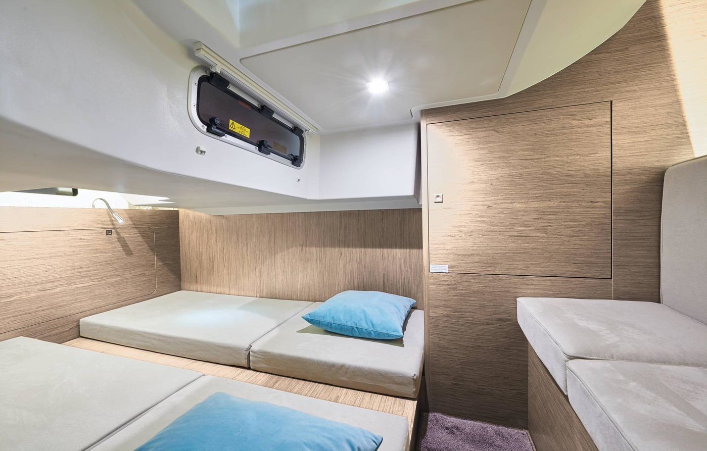 Jeanneau Leader 33 | U Weekend