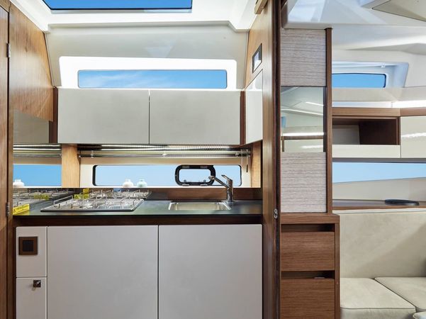 Jeanneau Leader 33 | U Weekend