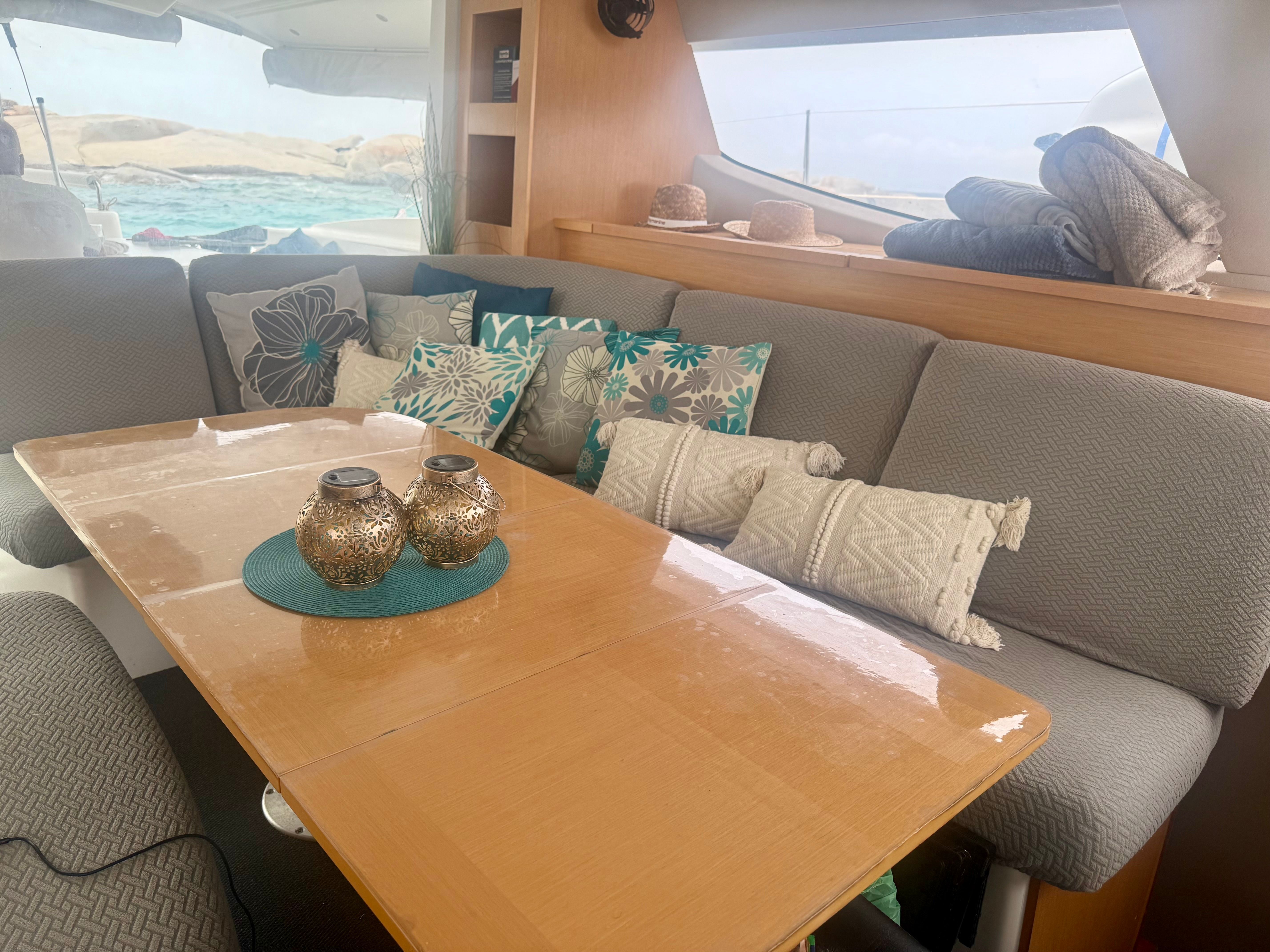 Fountaine Pajot Salina 48 | Shamane
