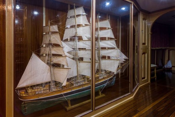 Custom Built 82 | Korab