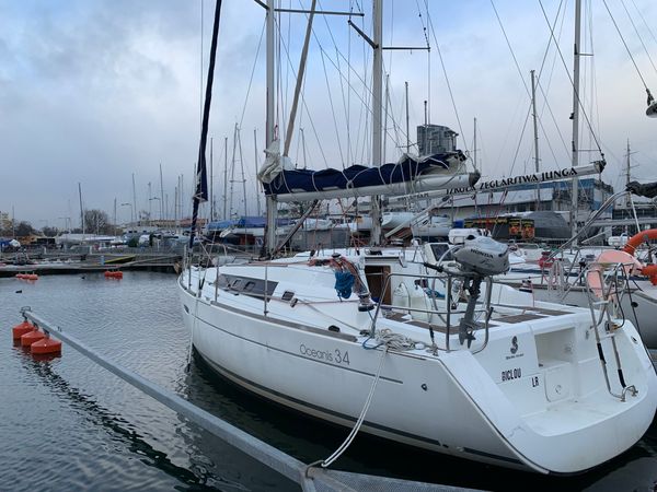 Beneteau Oceanis 34 | Sun Thief