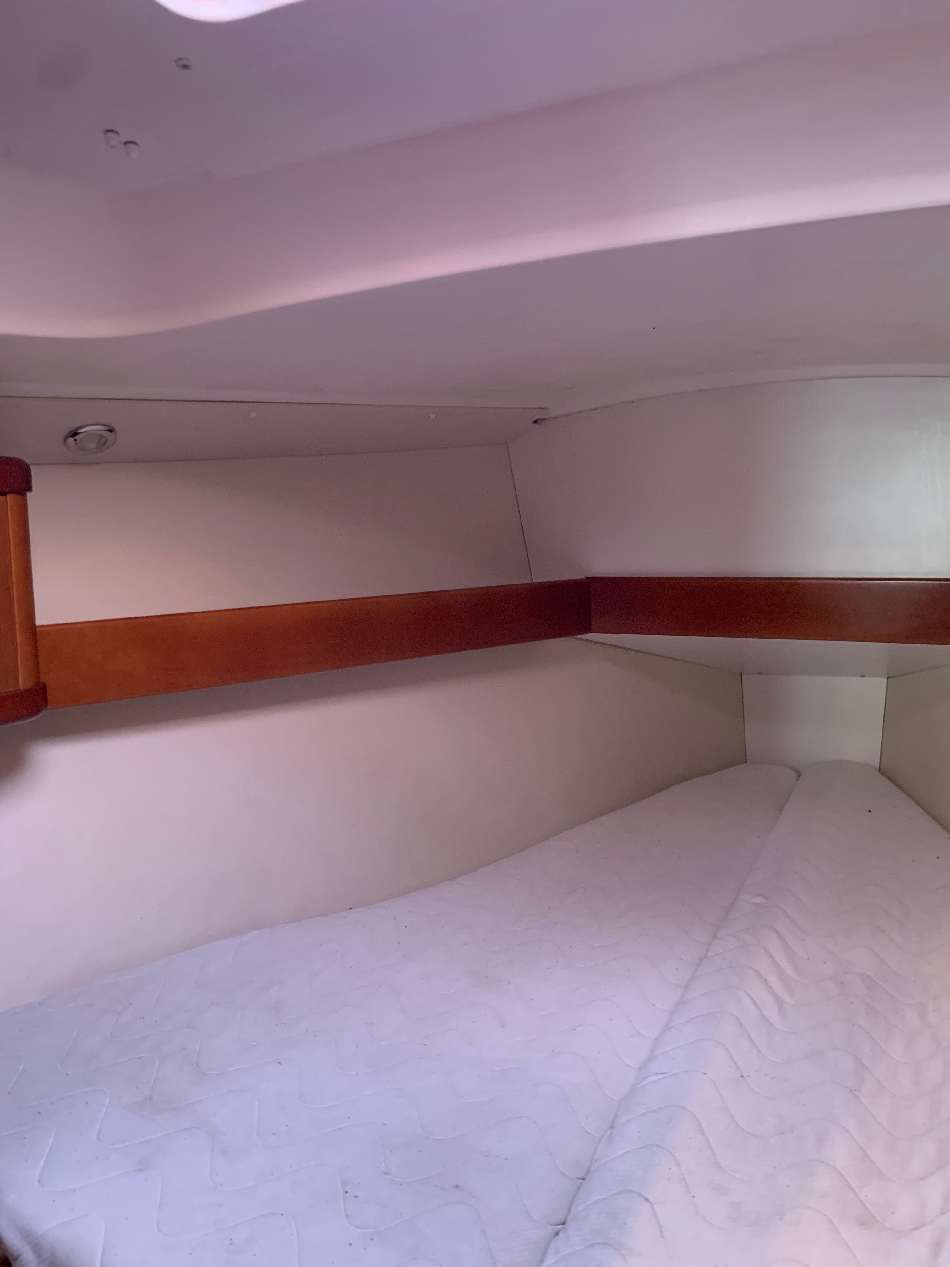 Beneteau Oceanis 34 | Sun Thief