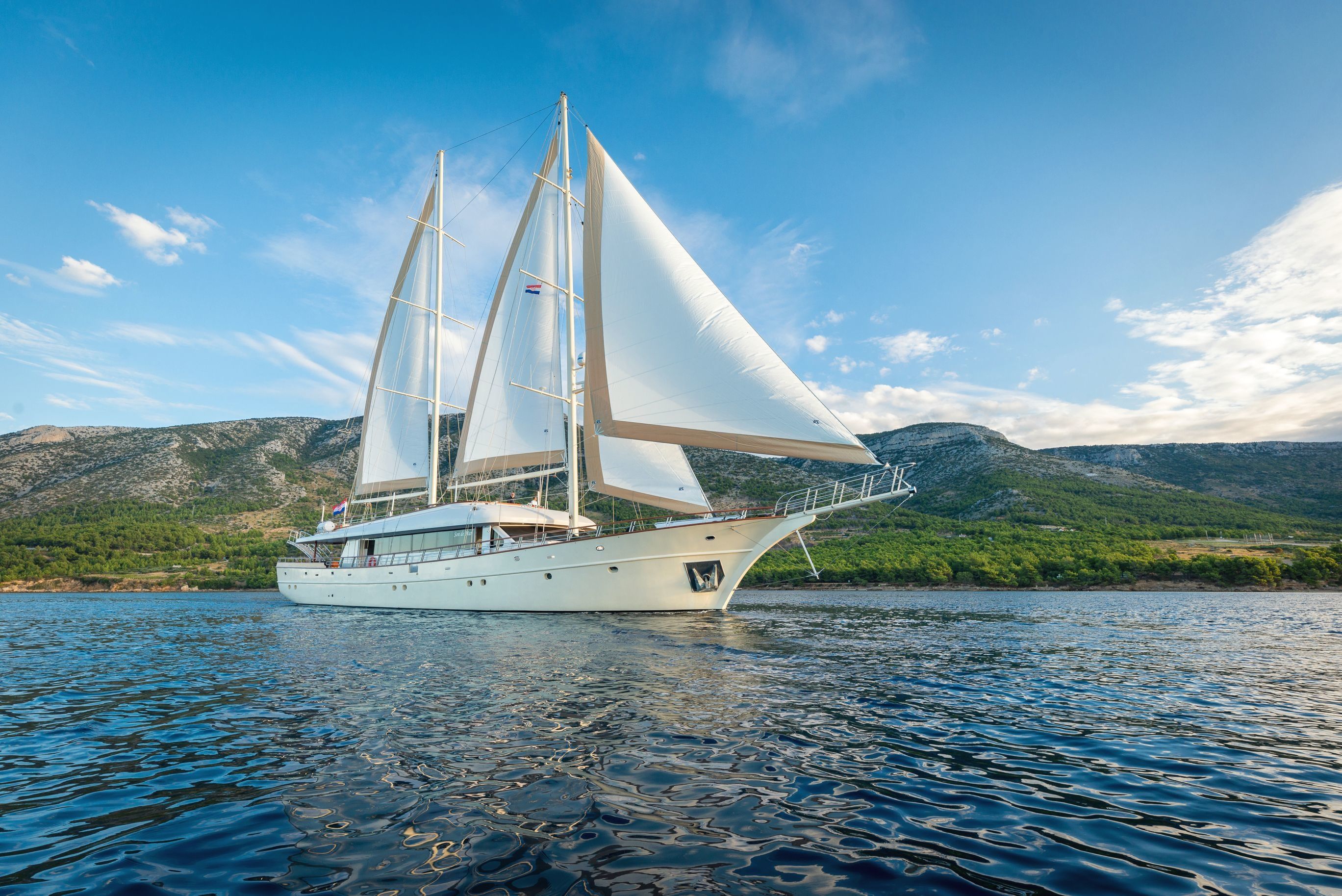 Custom Built 147 | Son de Mar