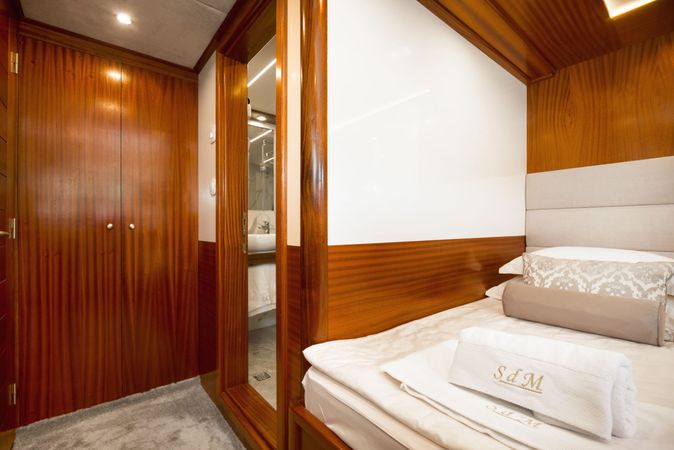 Custom Built 147 | Son de Mar