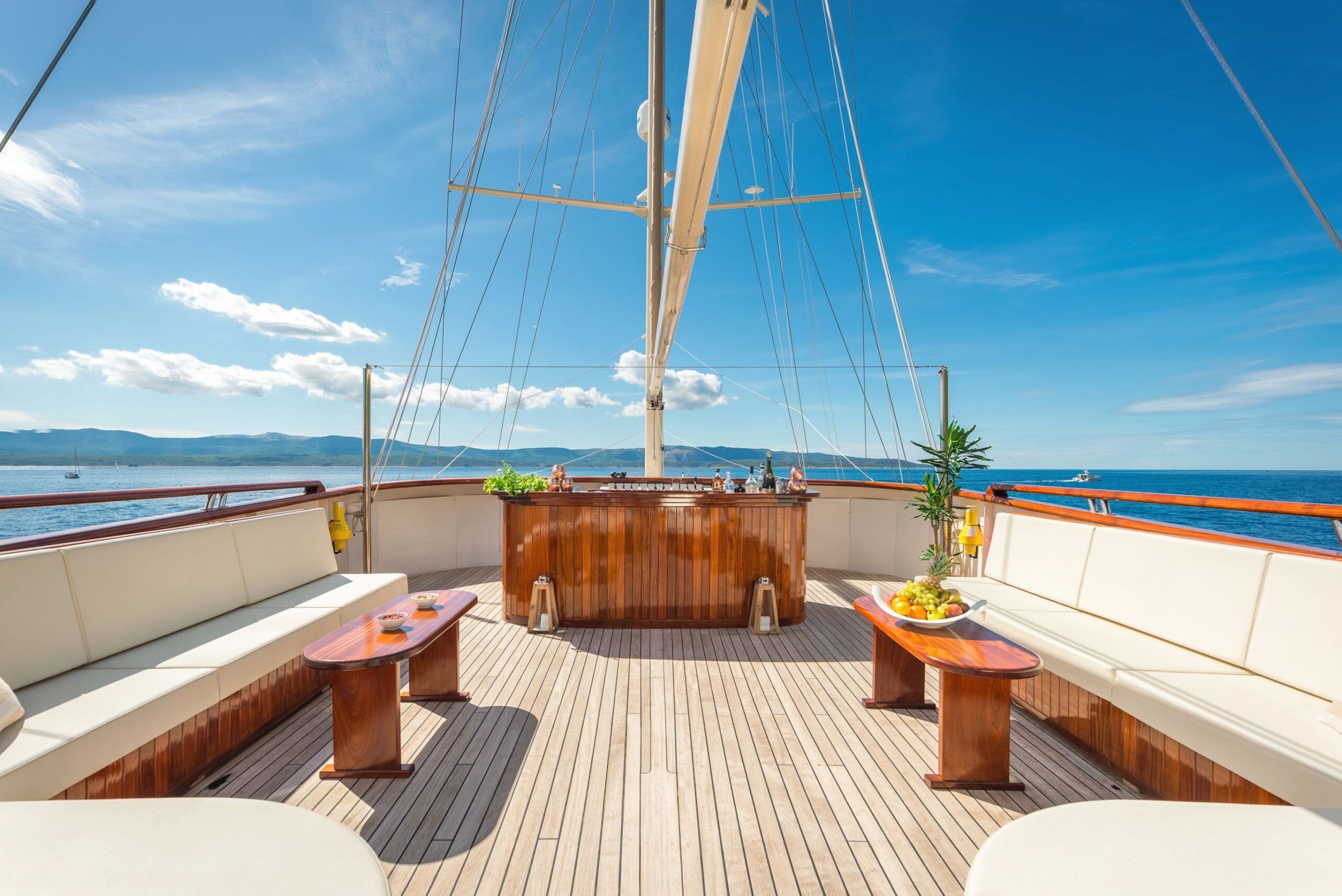 Custom Built 147 | Son de Mar