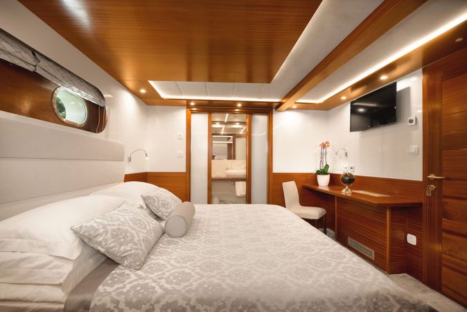 Custom Built 147 | Son de Mar