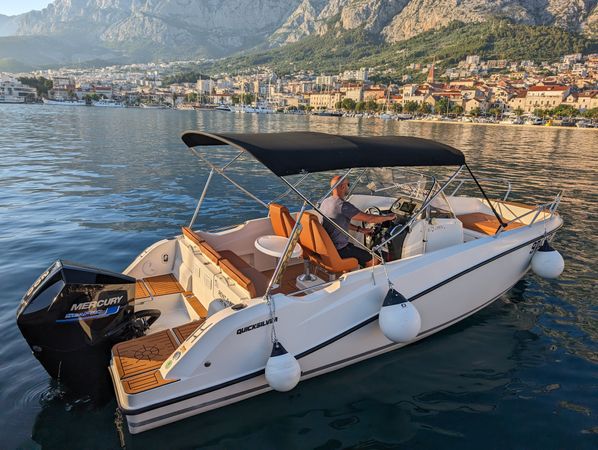 Quicksilver 675 | Open