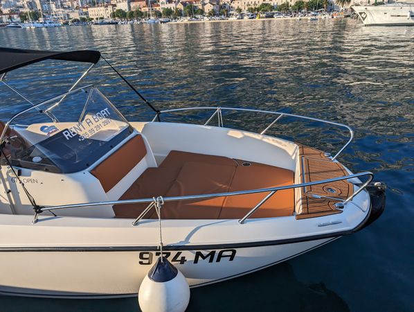 Quicksilver 675 | Open