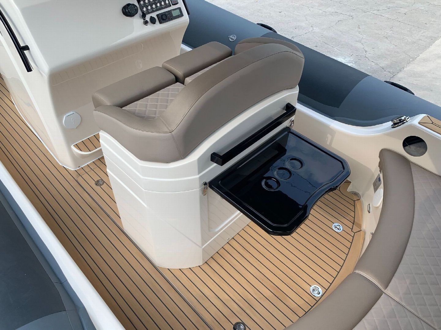 Black Manta B10 | 22