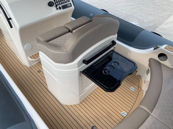 Black Manta B10 | 22