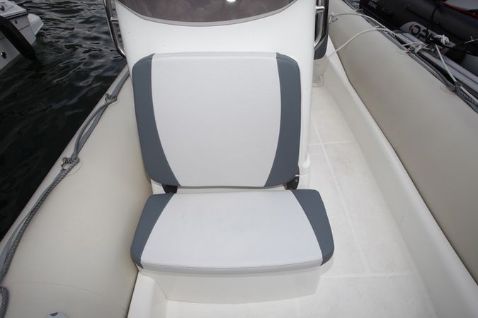 Bombard Sunrider 700 | 20