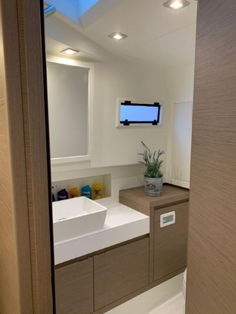 Pardo 38 | Blue Moon