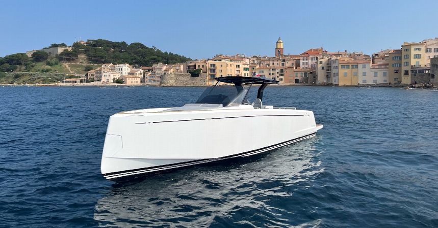 Pardo 38 | Blue Moon