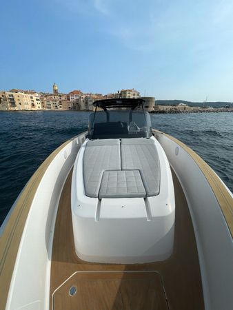 Pardo 38 | Blue Moon