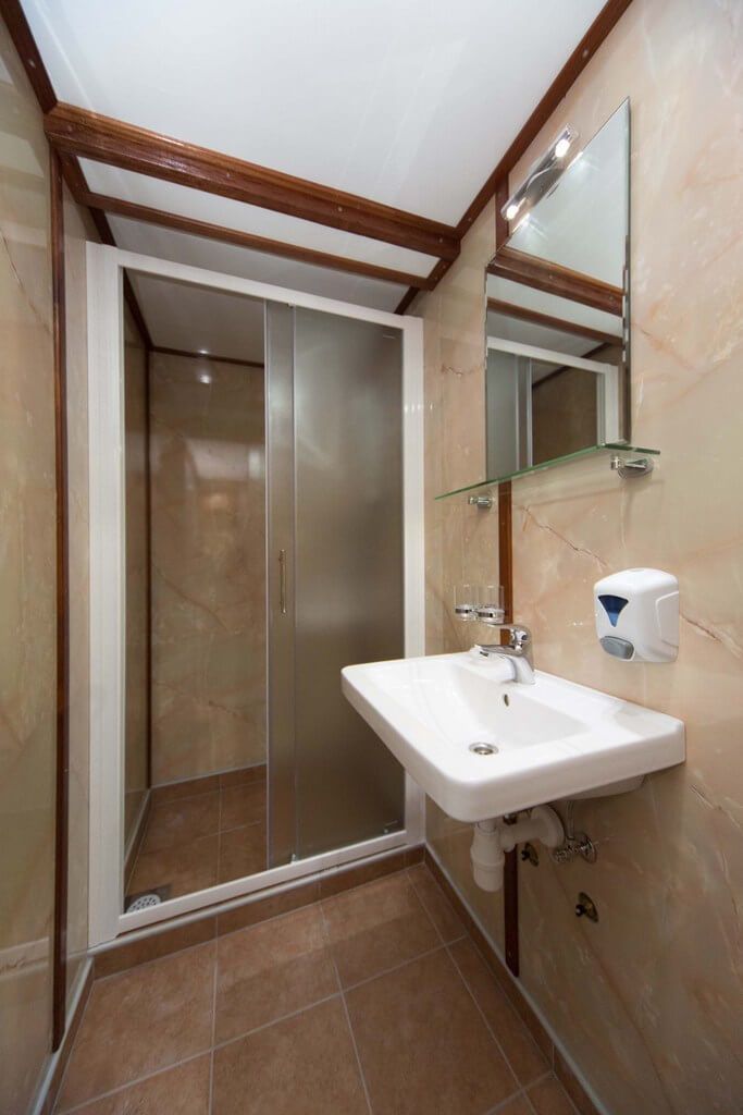 Custom Built 124 | Splendid