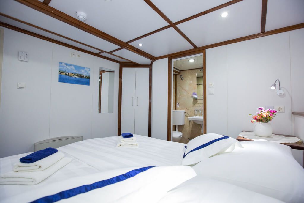 Custom Built 124 | Splendid