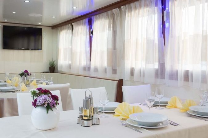 Custom Built 124 | Splendid