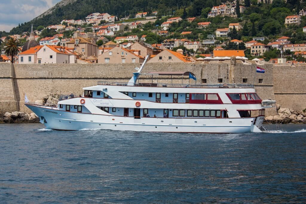 Custom Built 124 | Splendid