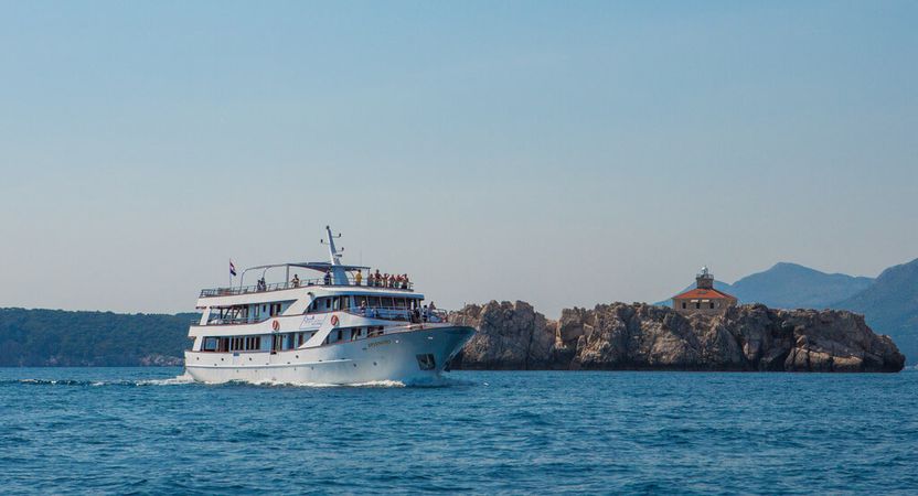 Custom Built 124 | Splendid