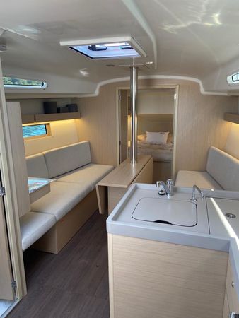 Beneteau Oceanis 34.1 | Ka Nani