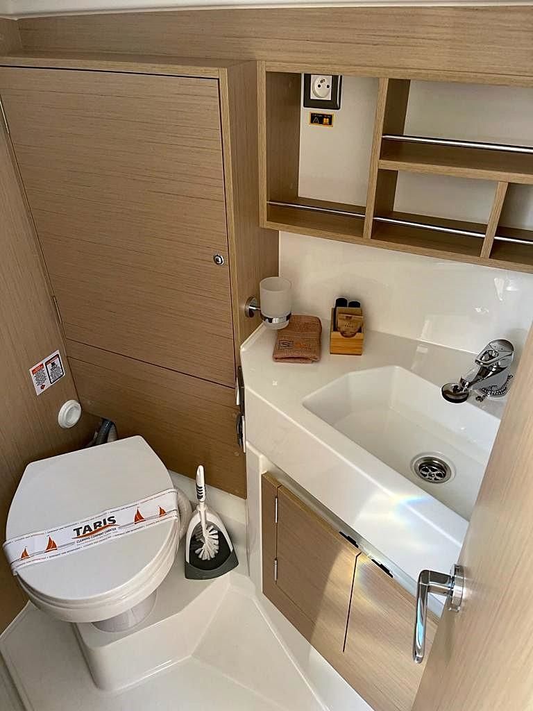 Beneteau Oceanis 34.1 | Ka Nani