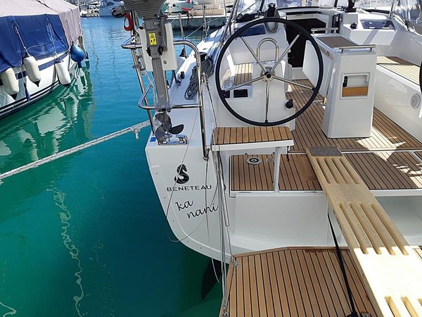 Beneteau Oceanis 34.1 | Ka Nani