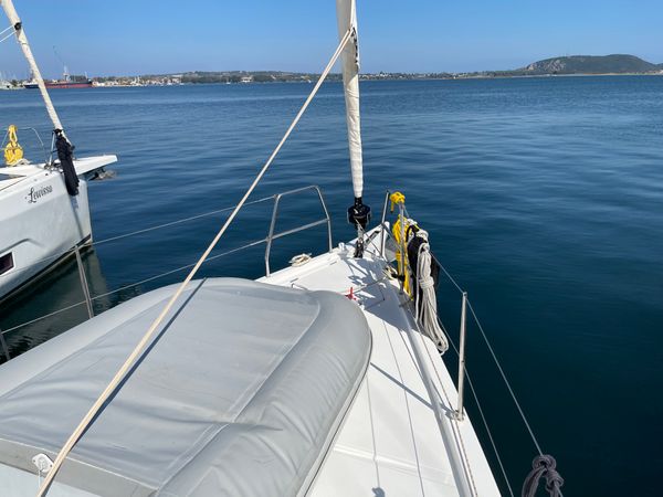 Dufour 390 | Theodora