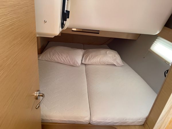 Dufour 390 | Theodora