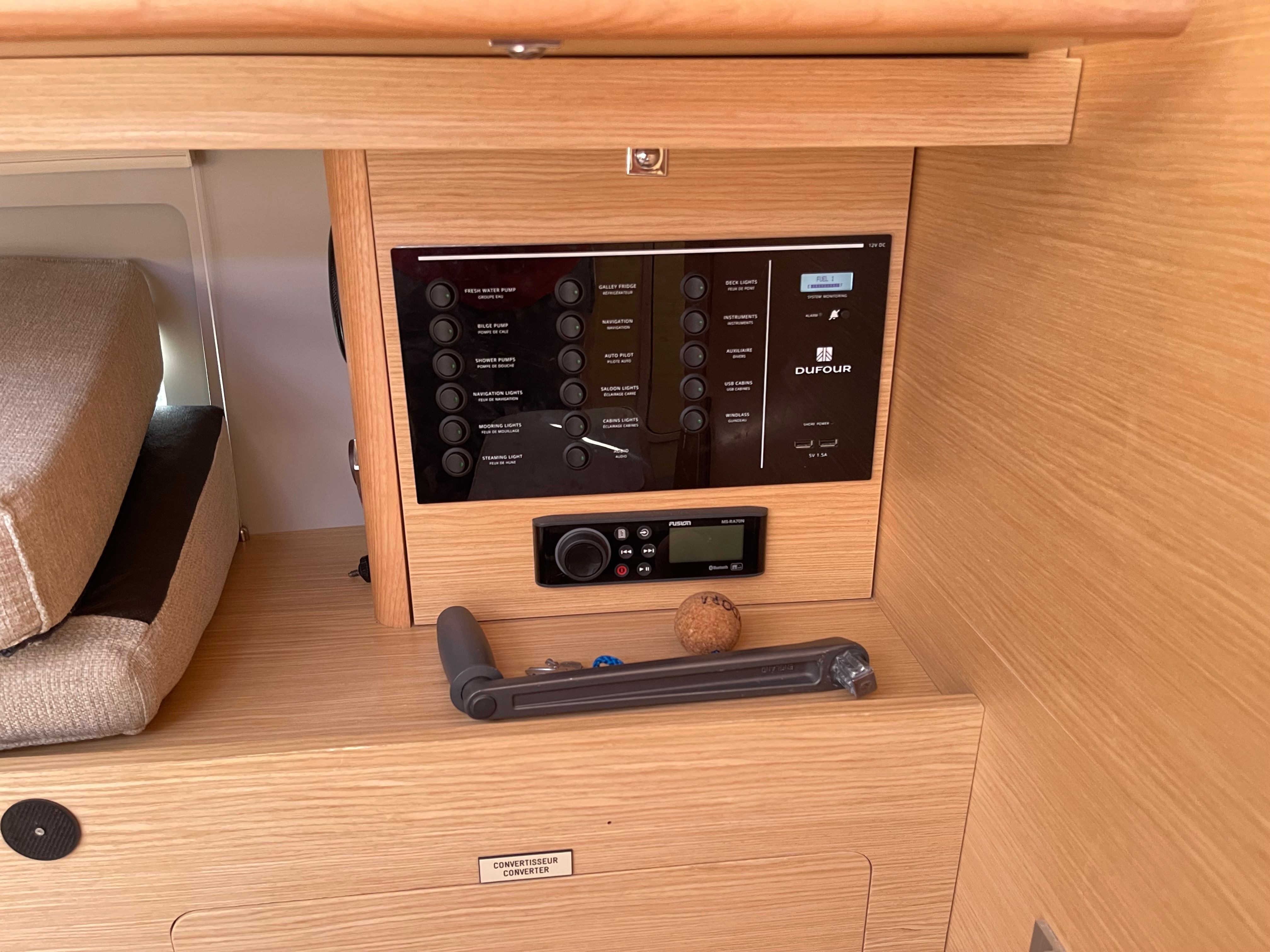 Dufour 390 | Theodora