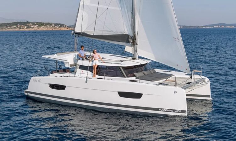 Fountaine Pajot Isla 40 | Nomad