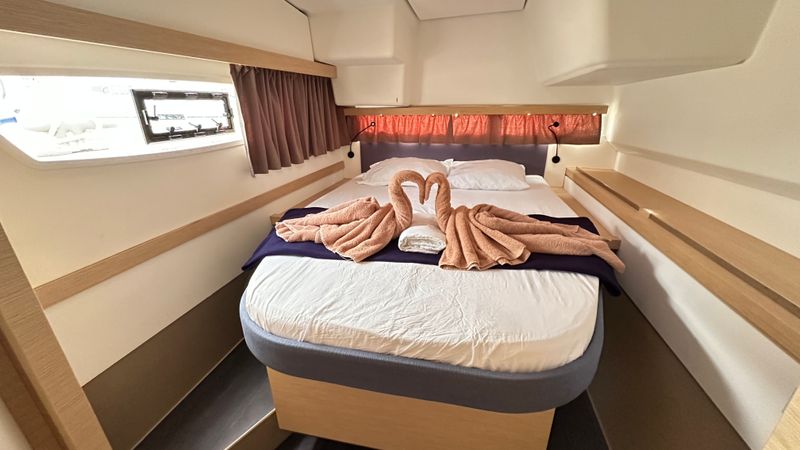Fountaine Pajot Isla 40 | Nomad
