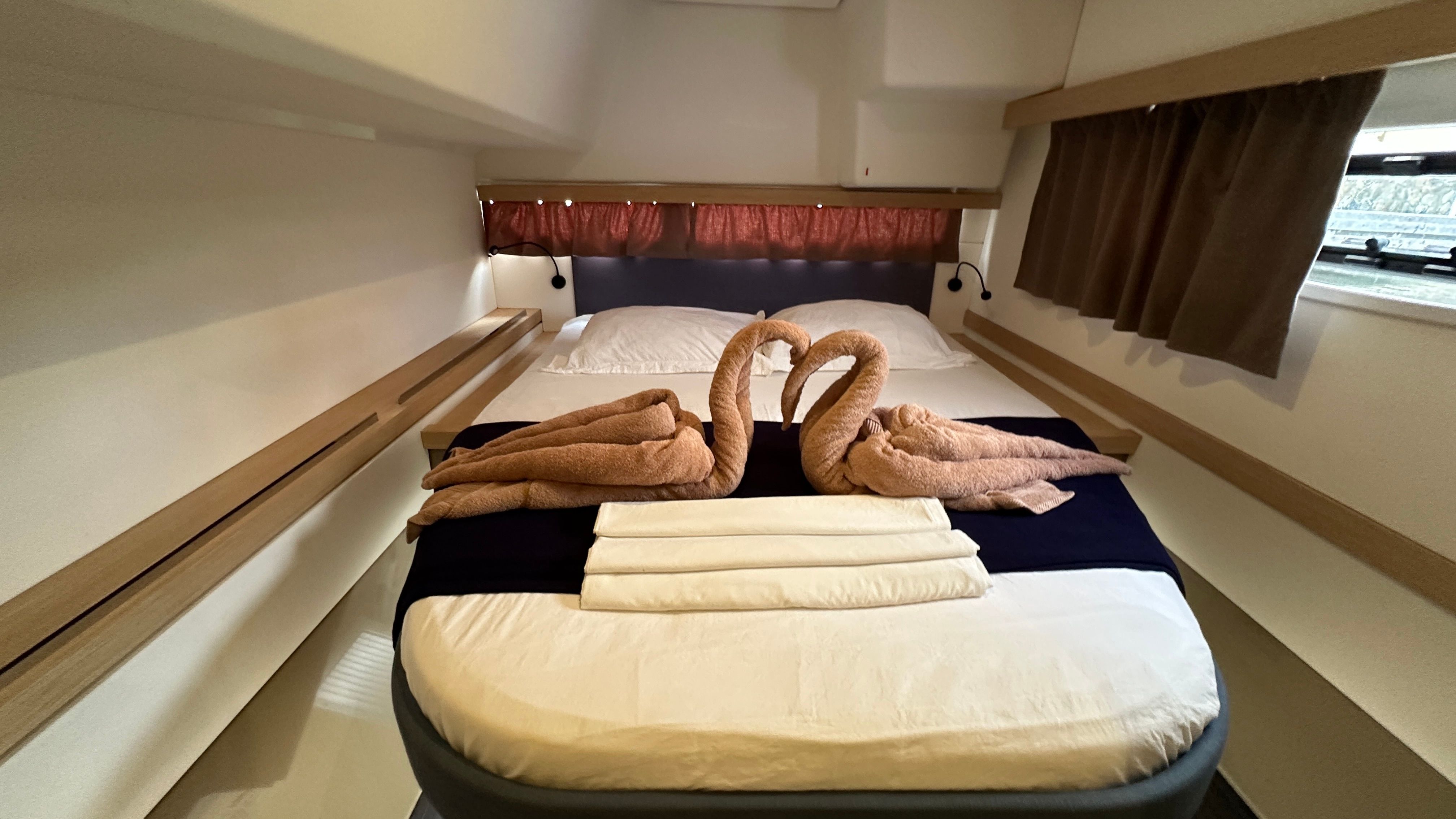Fountaine Pajot Isla 40 | Nomad