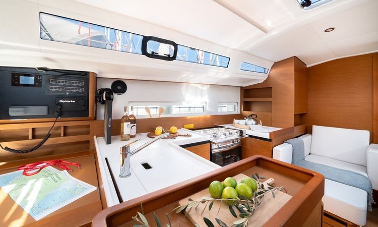 Jeanneau Sun Odyssey 380 | Filippos 2