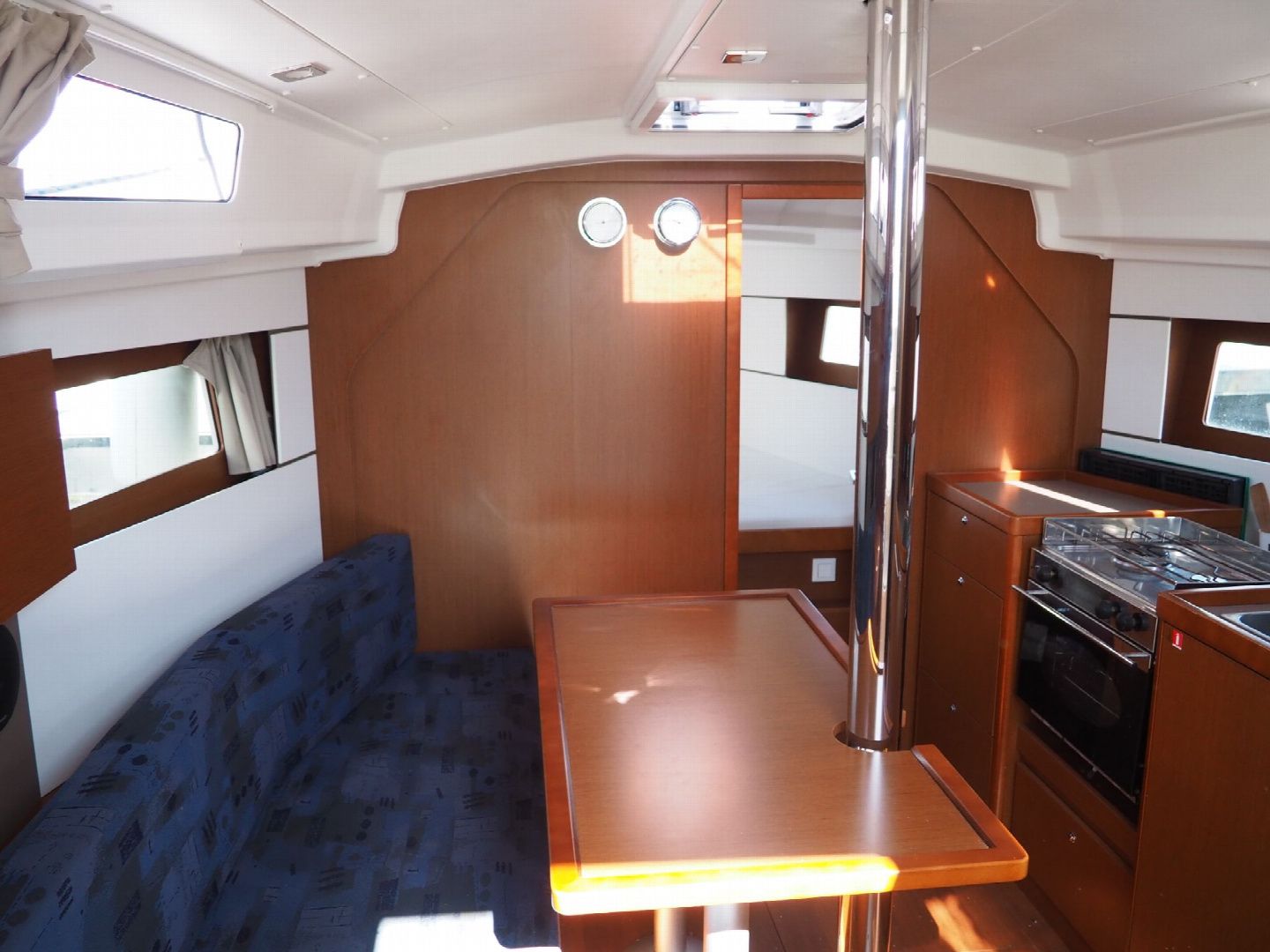 Beneteau Oceanis 35.1 | Nouvelle Vague