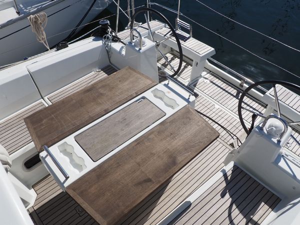 Beneteau Oceanis 35.1 | Nouvelle Vague
