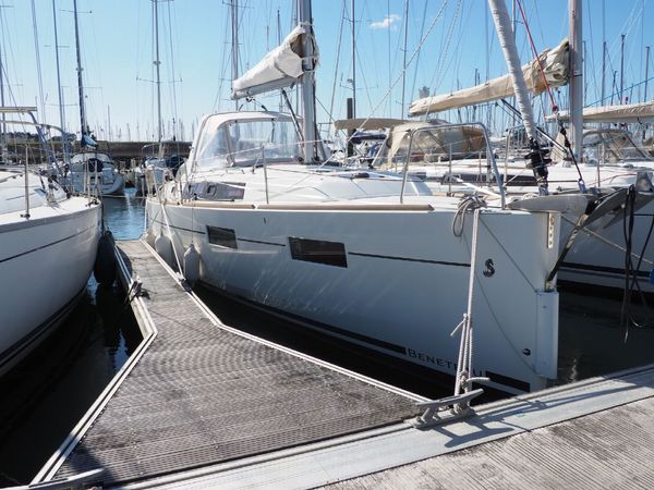 Beneteau Oceanis 35.1 | Nouvelle Vague