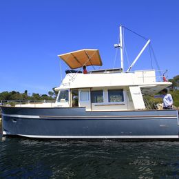 Rhea Marine Trawler 36 | Angeliner