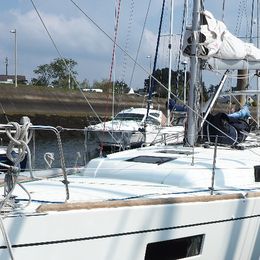 Beneteau Oceanis 38.1 | Nemo