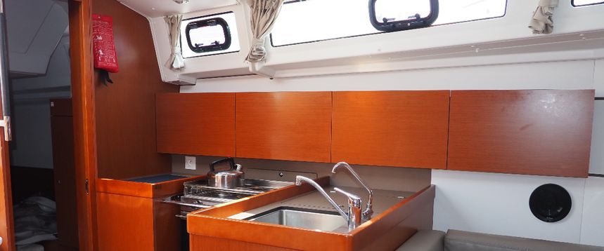 Beneteau Oceanis 38.1 | Nemo