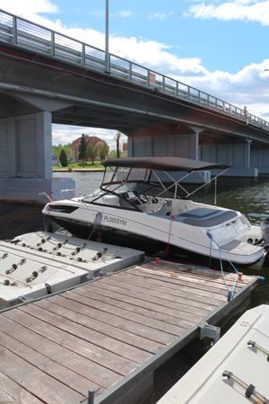 Bayliner VR5 Cuddy | Oxy