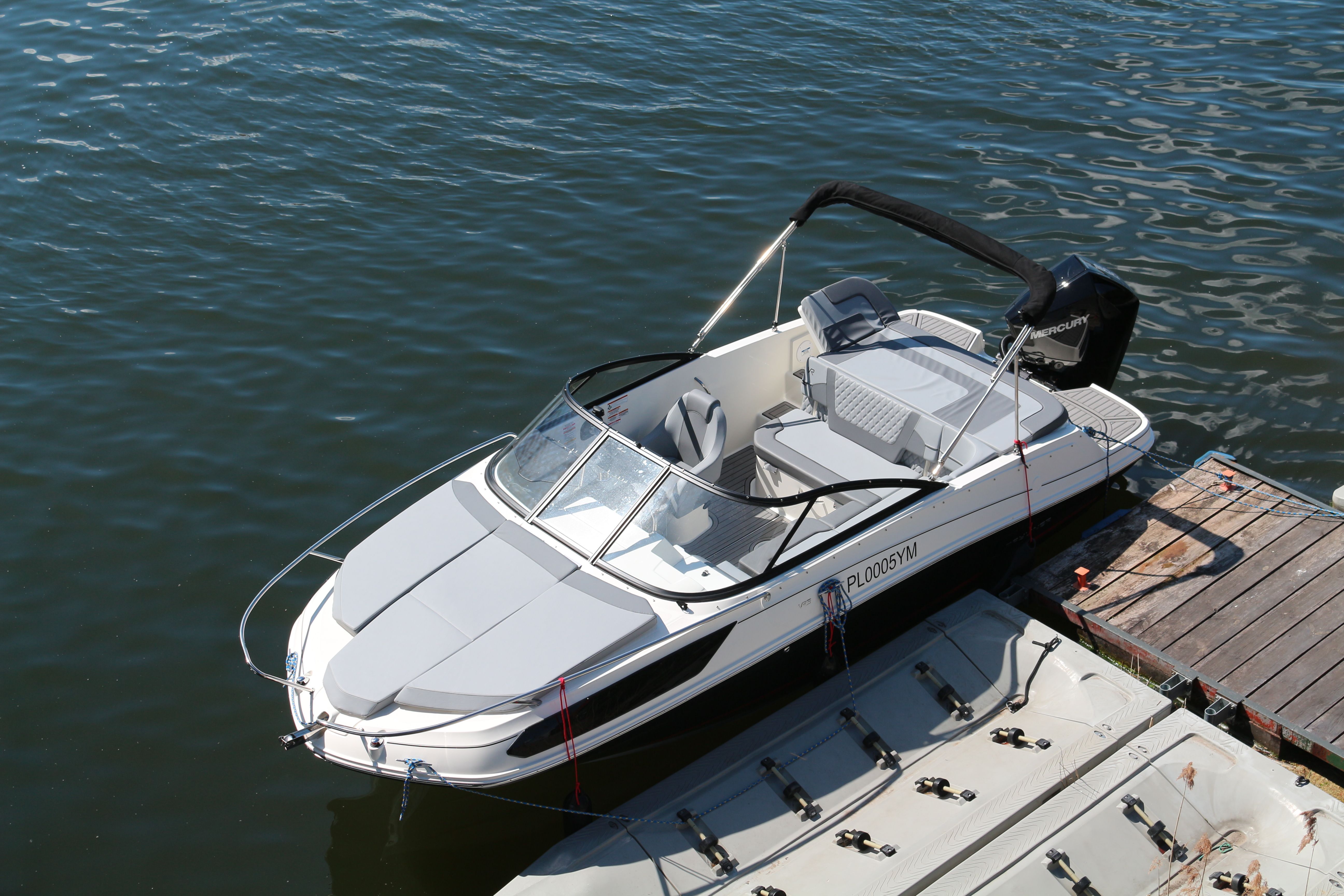 Bayliner VR5 Cuddy | Oxy